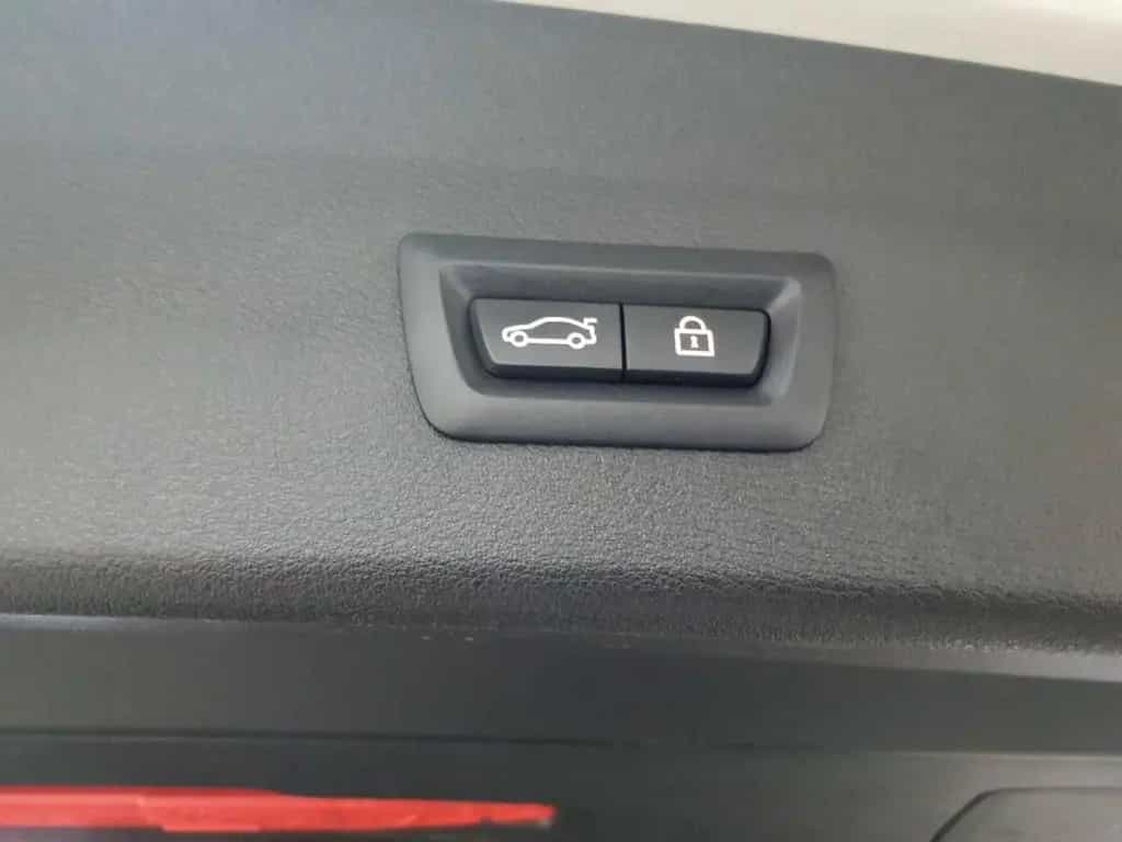 BMW X1 sDrive18d Aut. M Sport Navi AHK SHZ 08/2020-photo-10