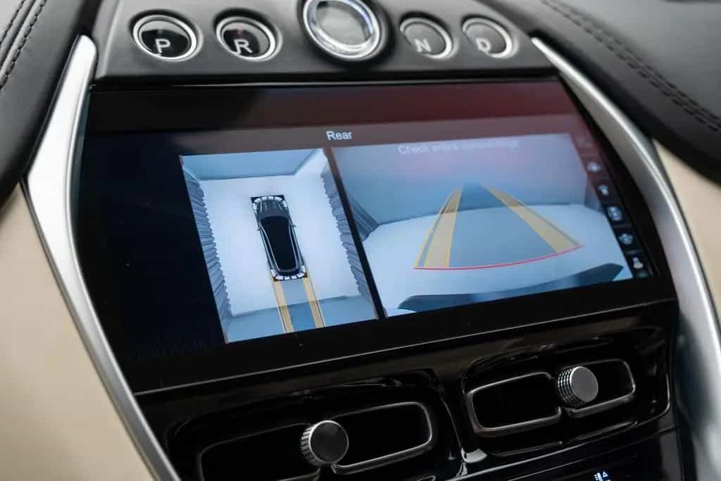 Aston Martin DBX 4.0 V8 03/2022-photo-29