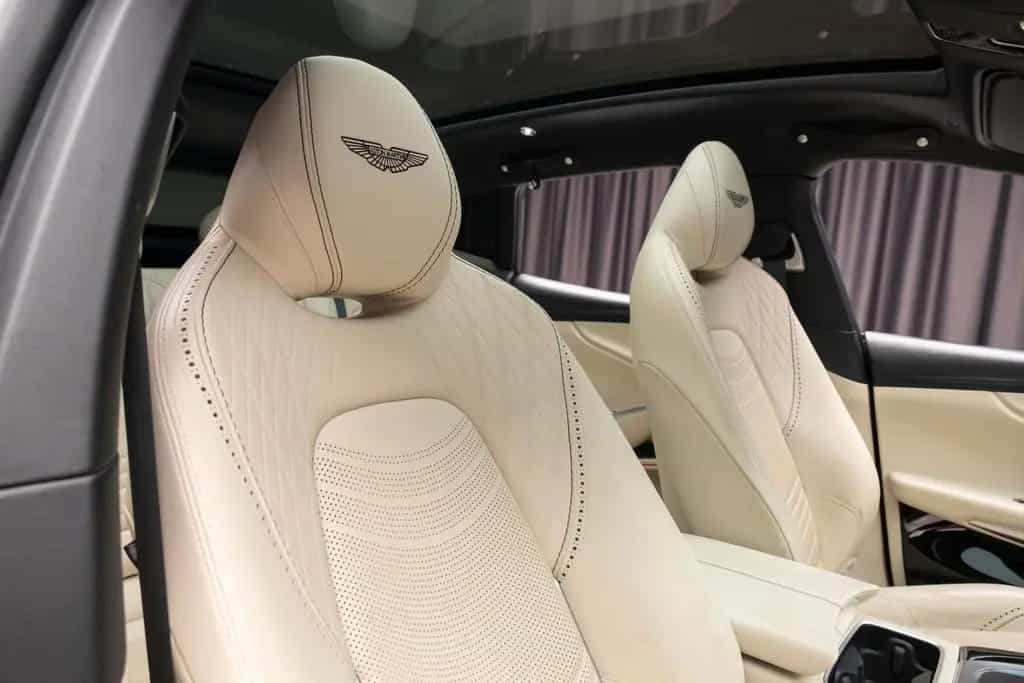 Aston Martin DBX 4.0 V8 03/2022-photo-33