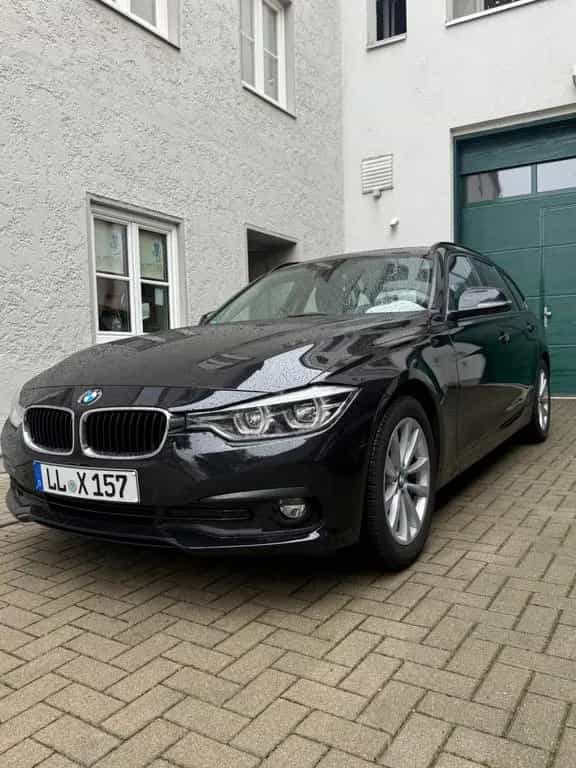 BMW 320 d Touring | Leder | Pano | AHK | Car Play 08/2018-photo-3