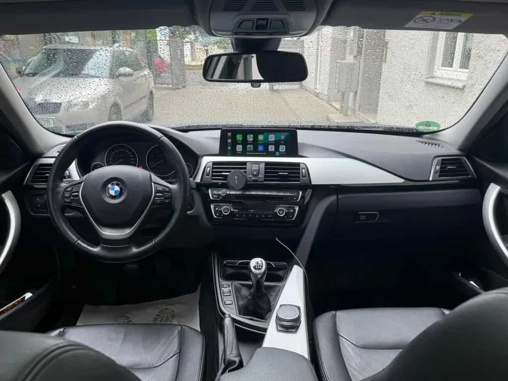 BMW 320 d Touring | Leder | Pano | AHK | Car Play 08/2018-photo-7