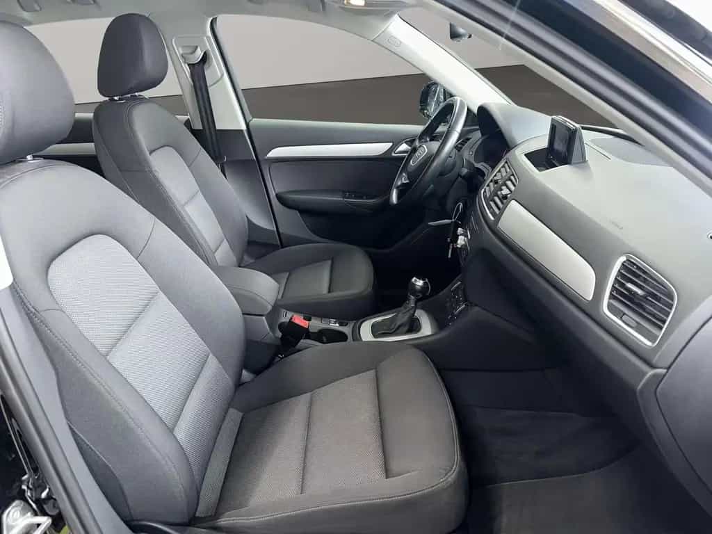 Audi Q3 1.4 TFSI  S tronic AHK PDC NAVI 08/2018-photo-12