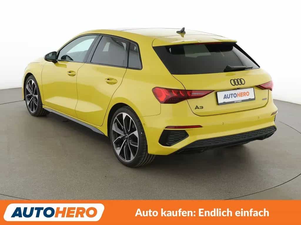 Audi A3 Sportback 40 TFSI quattro S line Aut.*MATRIX* 11/2022-photo-3