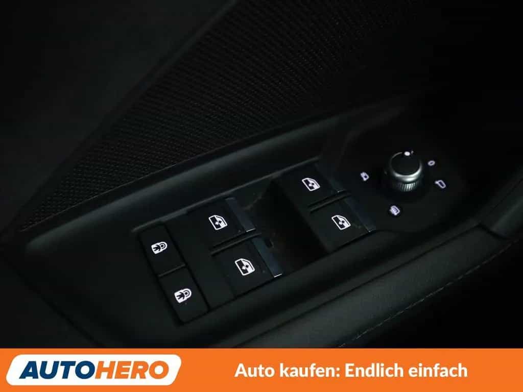 Audi A3 Sportback 40 TFSI quattro S line Aut.*MATRIX* 11/2022-photo-30