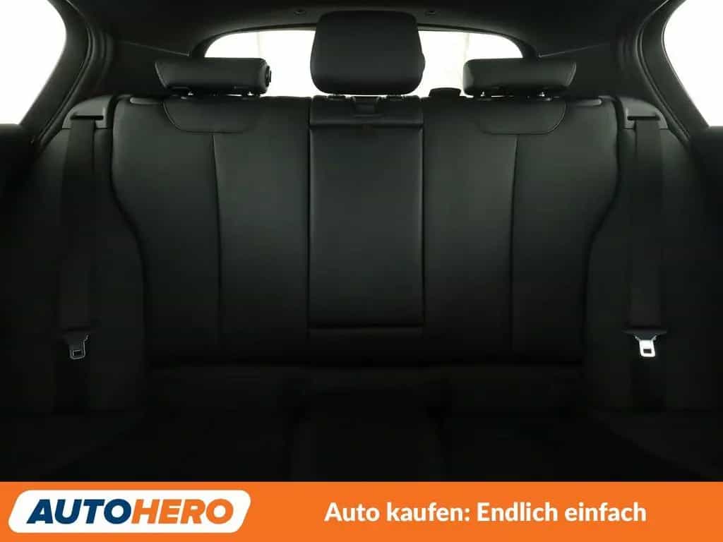 BMW M140i 1er M140i xDrive Special Edition Aut.*NAV*TEMPO* 01/2018-photo-15