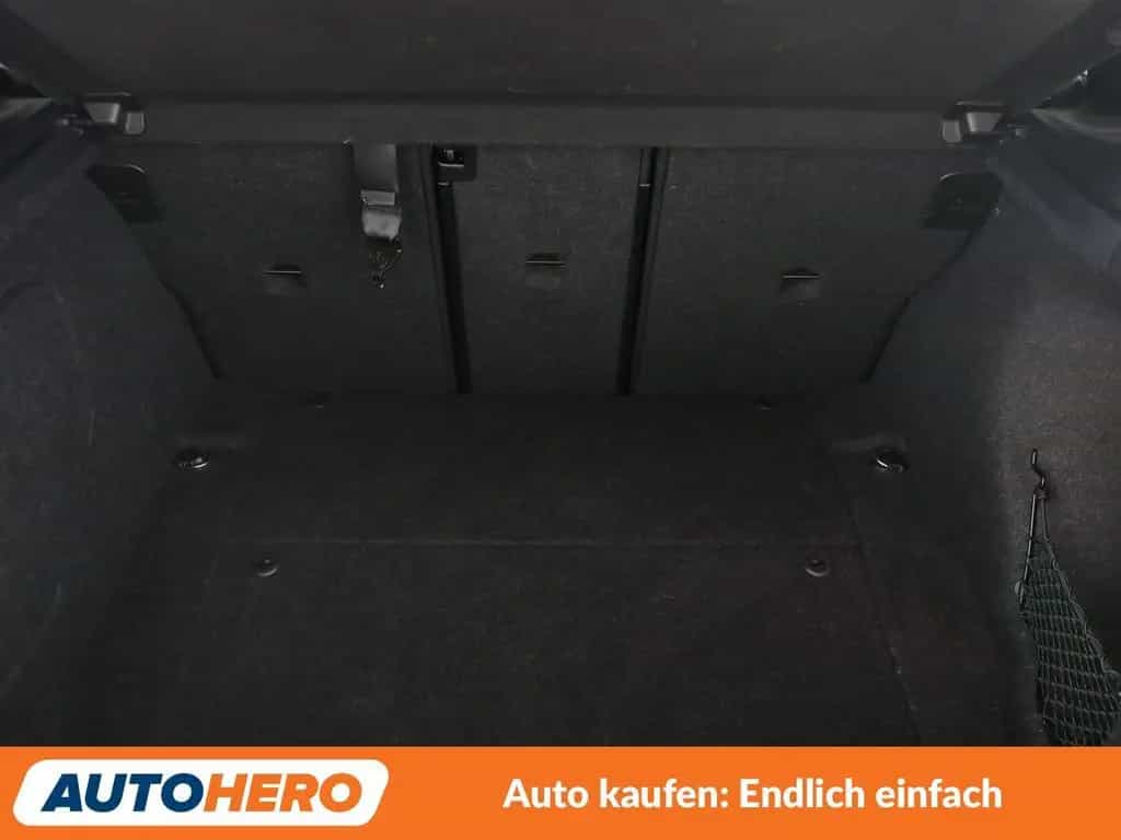 BMW M140i 1er M140i xDrive Special Edition Aut.*NAV*TEMPO* 01/2018-photo-17