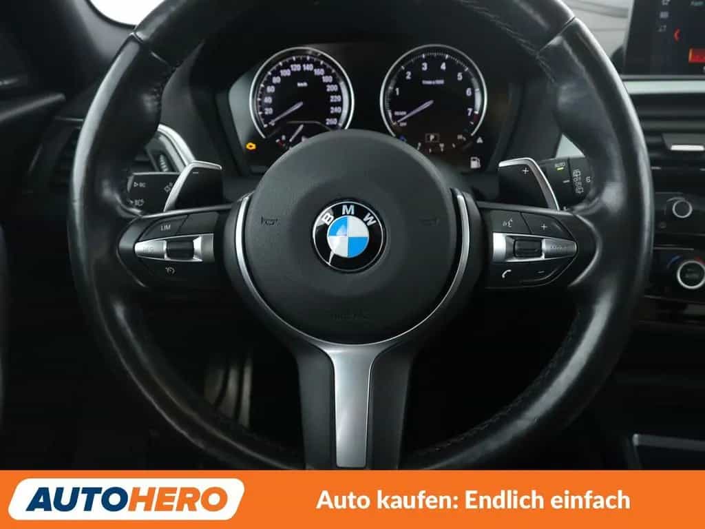BMW M140i 1er M140i xDrive Special Edition Aut.*NAV*TEMPO* 01/2018-photo-18