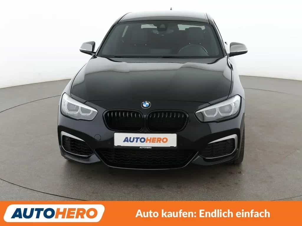 BMW M140i 1er M140i xDrive Special Edition Aut.*NAV*TEMPO* 01/2018-photo-8