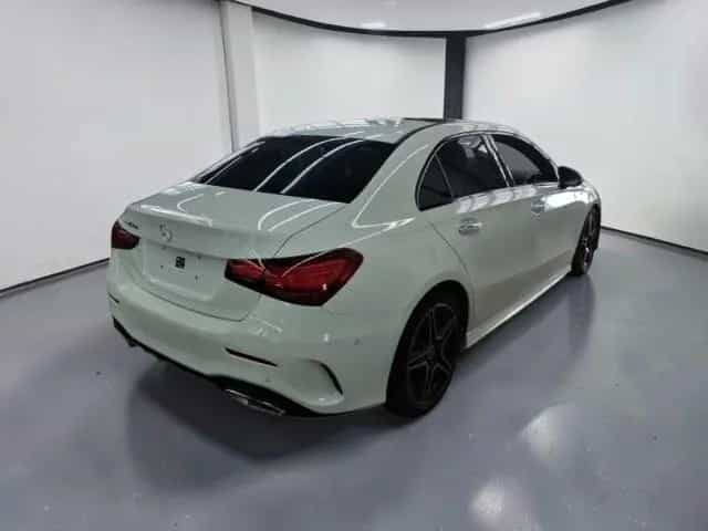 Mercedes-Benz A 200 d Limo AMG Line WIDE*PANO*LED*FACELIFT*KAM 01/2024-photo-2