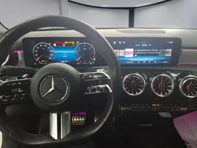 Mercedes-Benz A 200 d Limo AMG Line WIDE*PANO*LED*FACELIFT*KAM 01/2024-photo-6