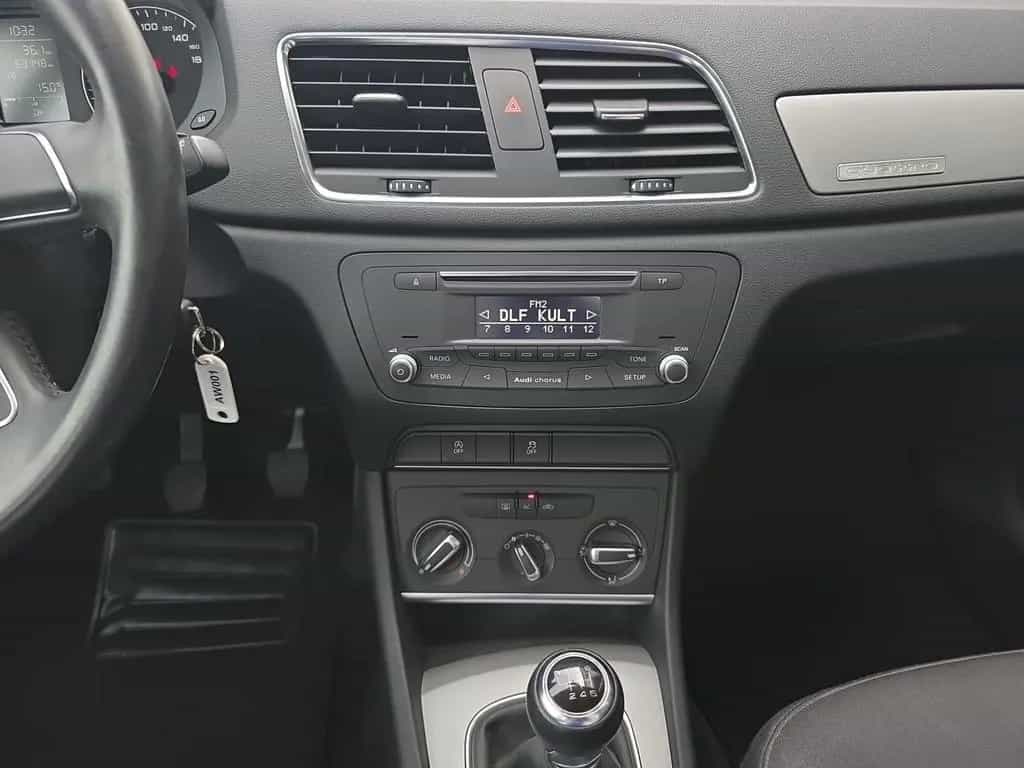 Audi Q3 2.0 TFSI quattro Klima AUX 05/2012-photo-22