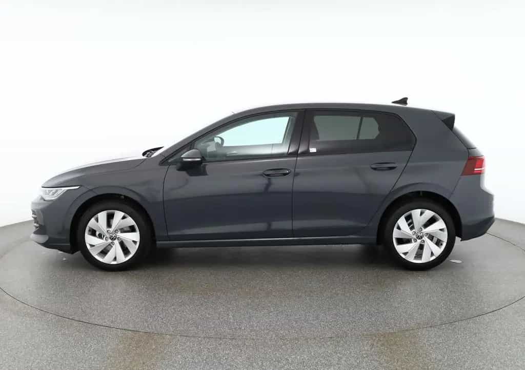 Volkswagen Golf VIII 1.5 TSI LED ACC Kamera null-photo-1
