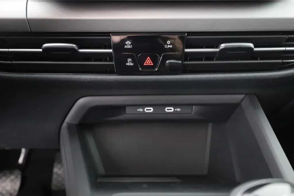 Volkswagen Golf VIII 1.5 TSI LED ACC Kamera null-photo-11