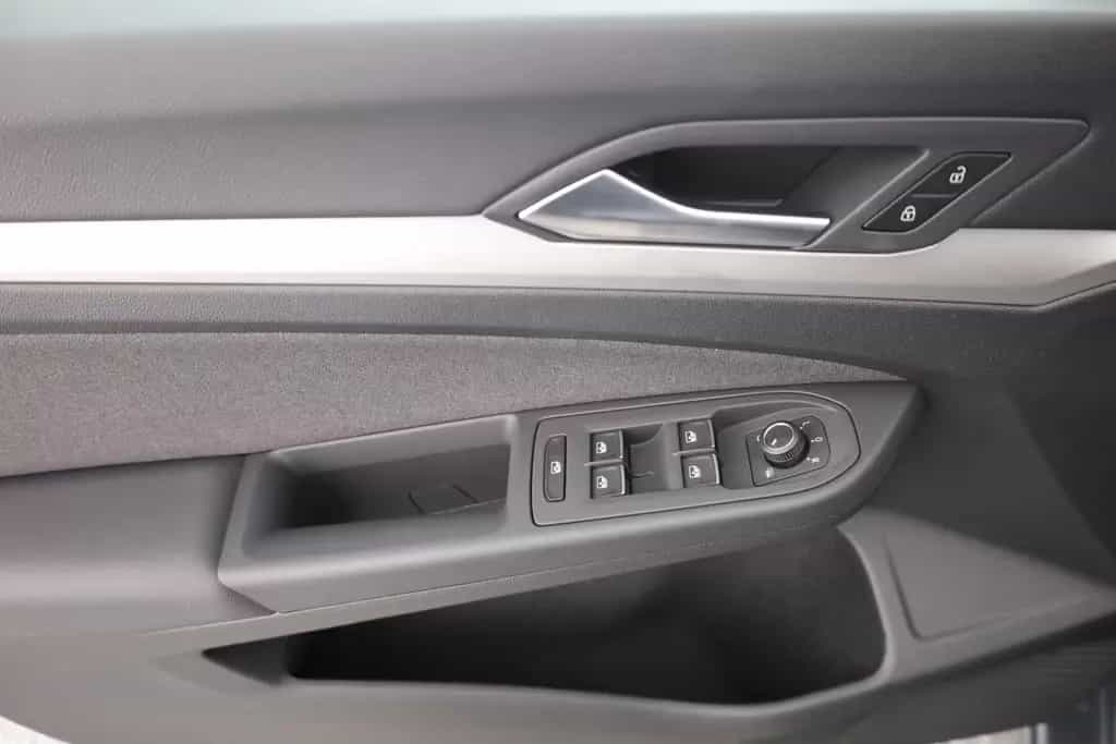 Volkswagen Golf VIII 1.5 TSI LED ACC Kamera null-photo-20
