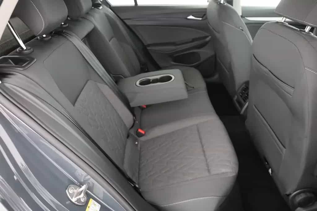 Volkswagen Golf VIII 1.5 TSI LED ACC Kamera null-photo-23