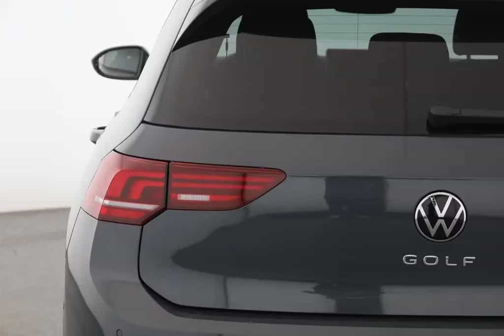 Volkswagen Golf VIII 1.5 TSI LED ACC Kamera null-photo-27
