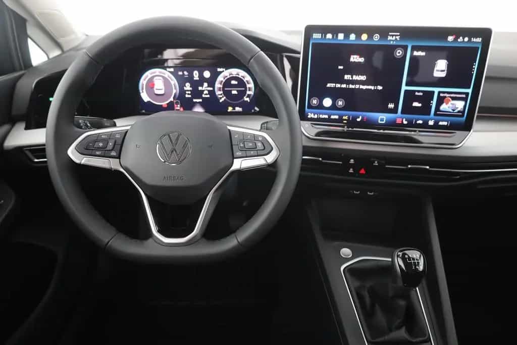 Volkswagen Golf VIII 1.5 TSI LED ACC Kamera null-photo-9