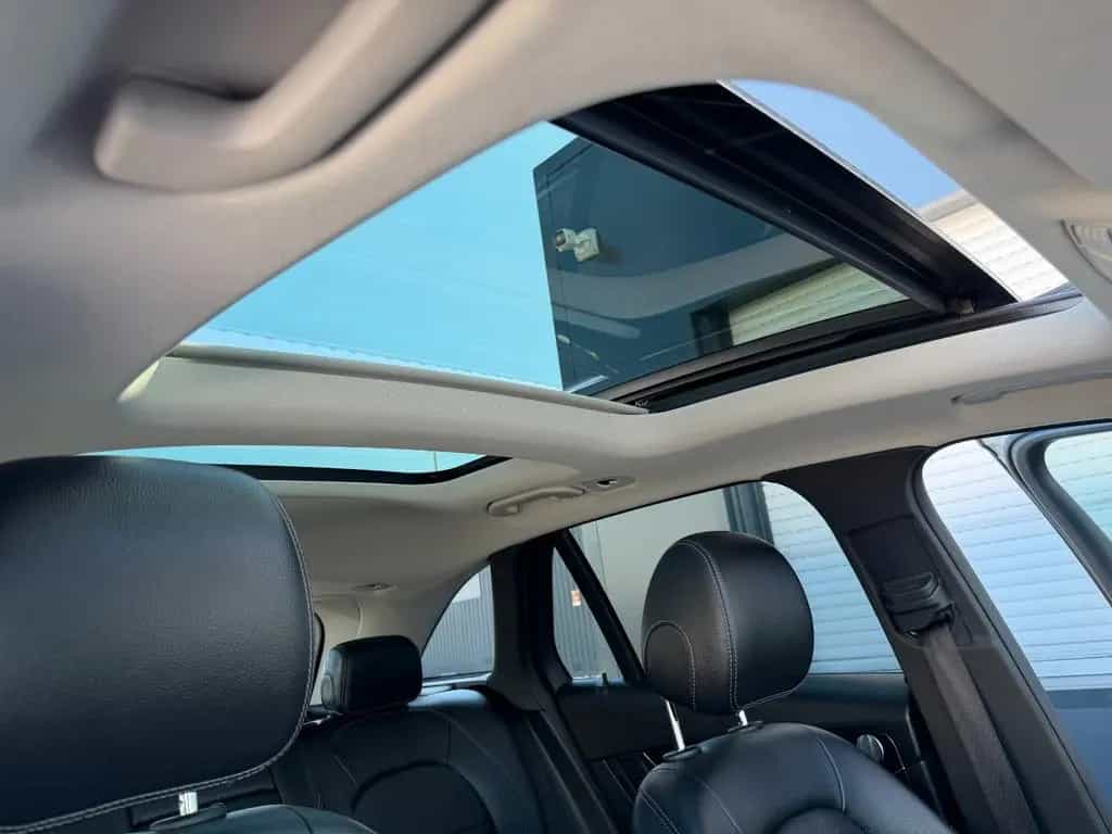 Mercedes-Benz GLC 250 4M*AMG*PANO*LED*BURMESTER*KAMERA*AHK*NAV 10/2018-photo-15