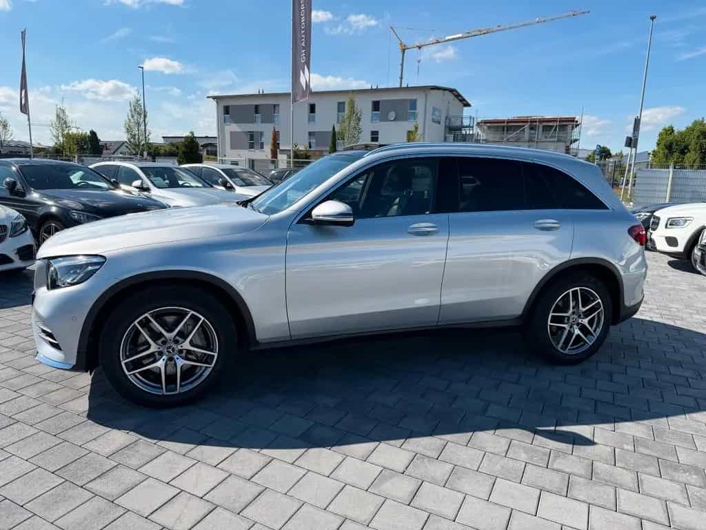 Mercedes-Benz GLC 250 4M*AMG*PANO*LED*BURMESTER*KAMERA*AHK*NAV 10/2018-photo-7