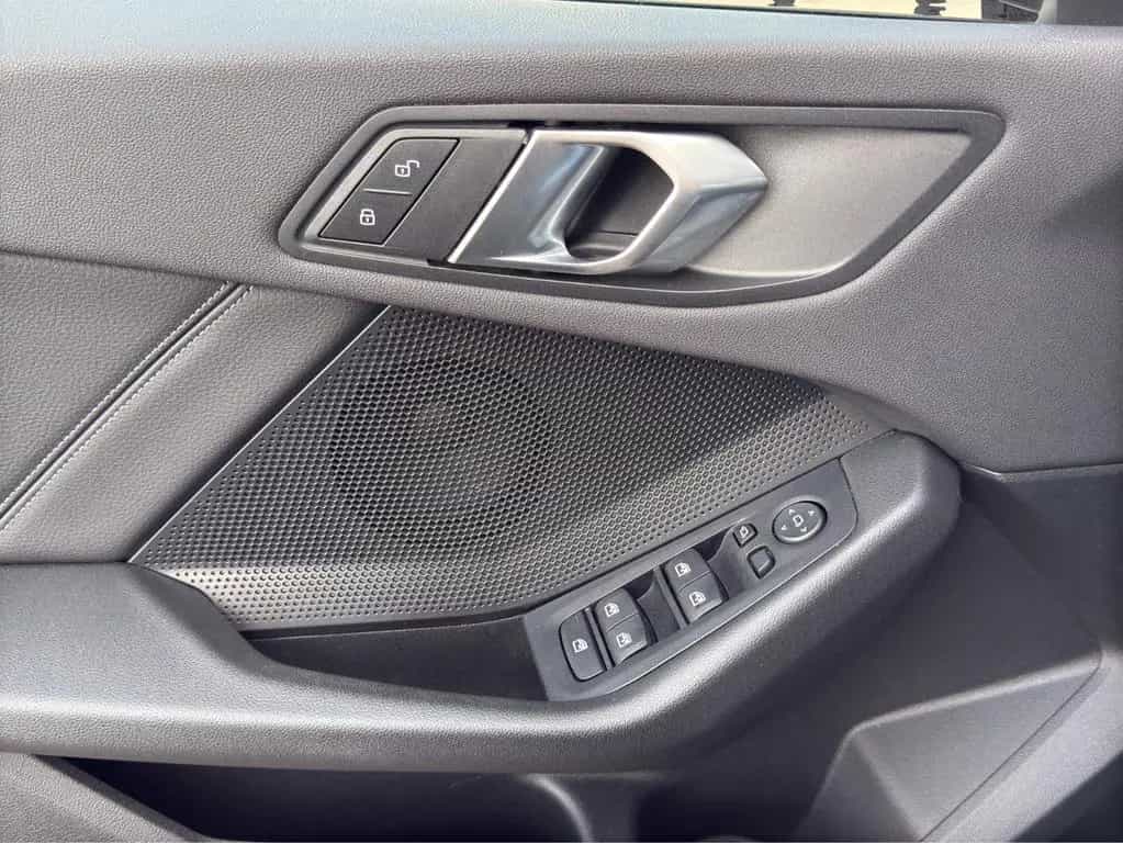 BMW 118 i Limousine Advantage LED HIFI 2 HAND 12/2019-photo-12