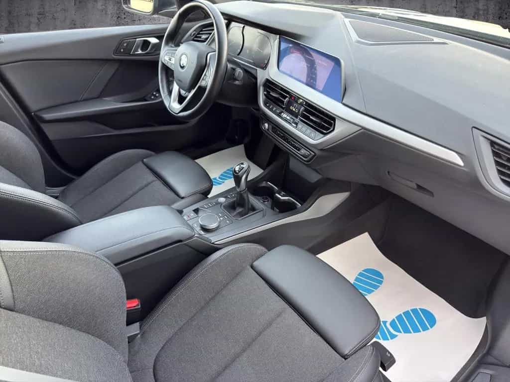 BMW 118 i Limousine Advantage LED HIFI 2 HAND 12/2019-photo-24