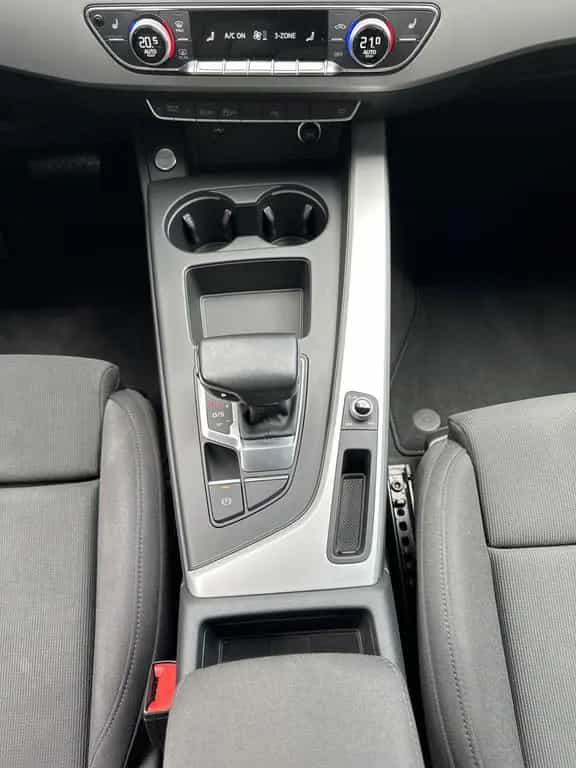 Audi A4 Avant Avant 40 TDI S-Line Black LED+AHK+19ZO 02/2022-photo-14