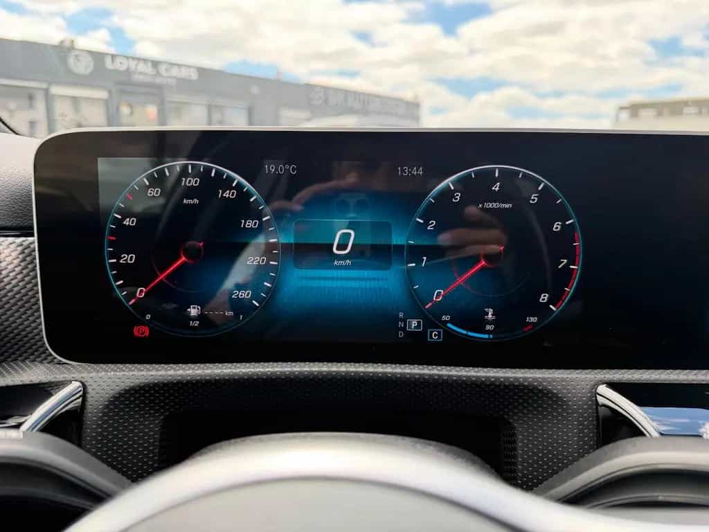 Mercedes-Benz A 220 *Widescreen*LED*NAVI*PDC*Totwinkel*SHZ* 11/2019-photo-15