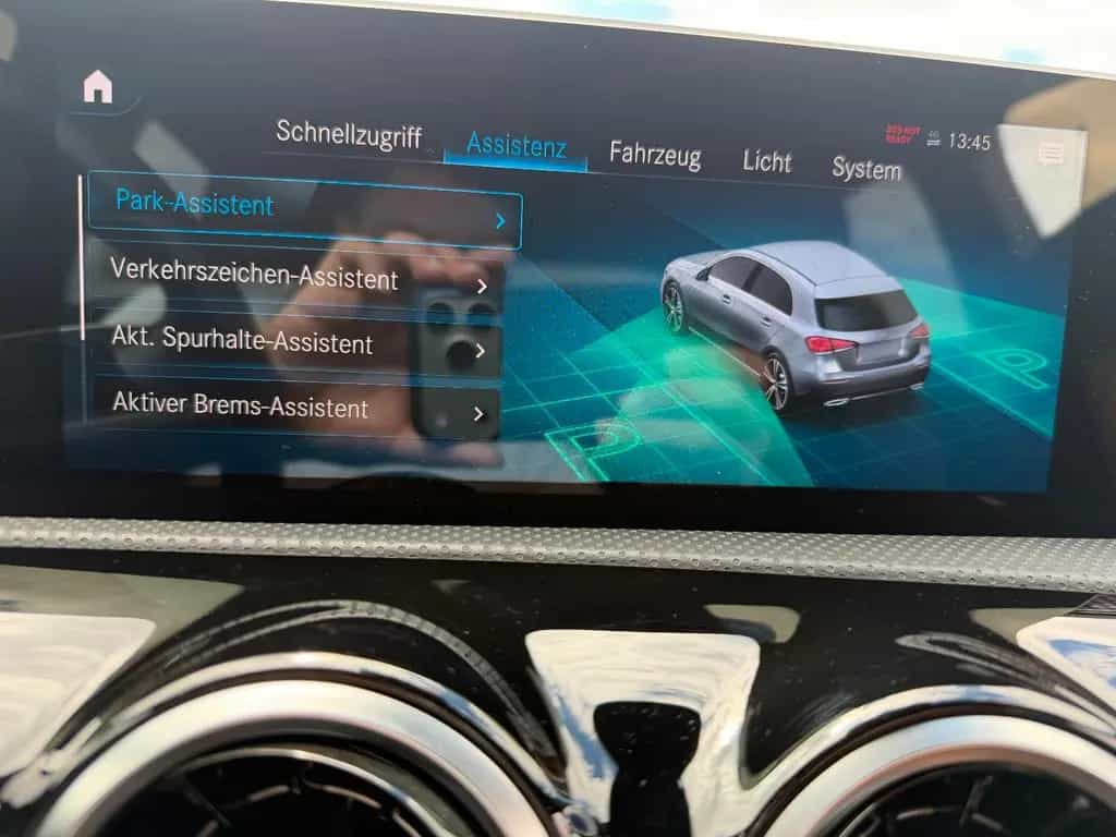 Mercedes-Benz A 220 *Widescreen*LED*NAVI*PDC*Totwinkel*SHZ* 11/2019-photo-17