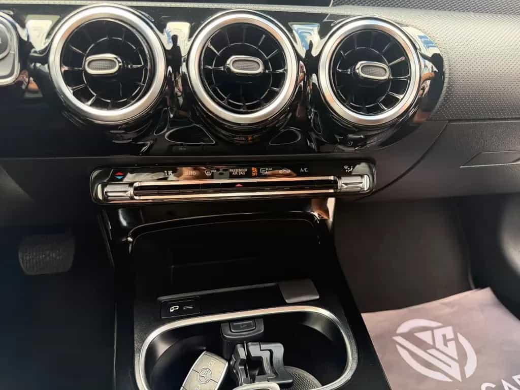 Mercedes-Benz A 220 *Widescreen*LED*NAVI*PDC*Totwinkel*SHZ* 11/2019-photo-20