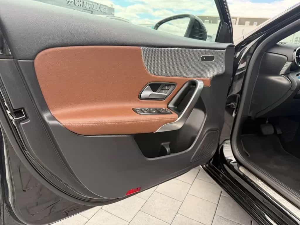 Mercedes-Benz A 220 *Widescreen*LED*NAVI*PDC*Totwinkel*SHZ* 11/2019-photo-7
