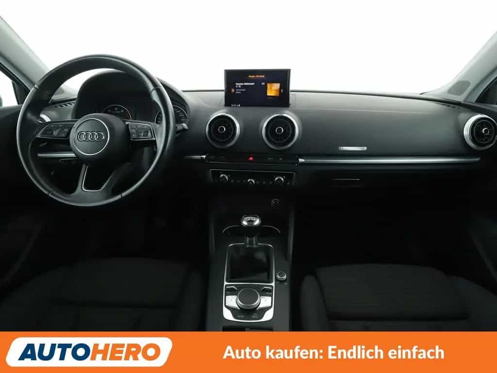 Audi A3 Limousine 1.0 TFSI Sport*NAVI*LED*TEMPO* 04/2017-photo-10