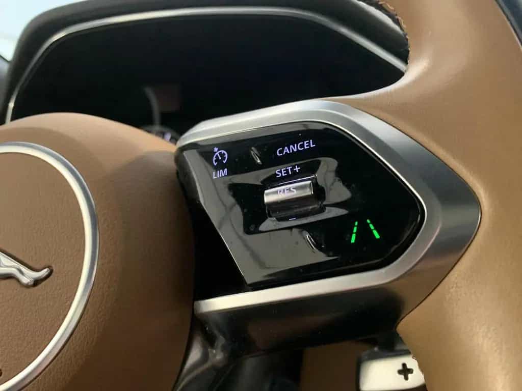Jaguar F-Pace AWD new Model Panorama|ACC|360°KAM|Leder 07/2021-photo-12
