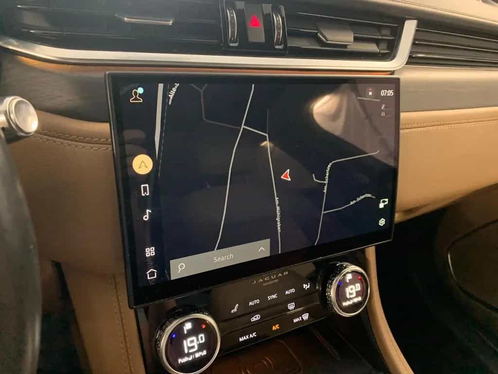 Jaguar F-Pace AWD new Model Panorama|ACC|360°KAM|Leder 07/2021-photo-13