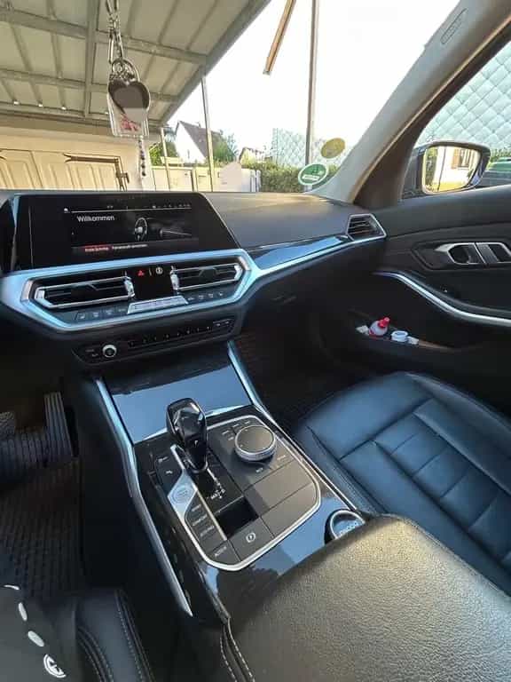 BMW 318 d Touring Luxury Line 09/2020-photo-9