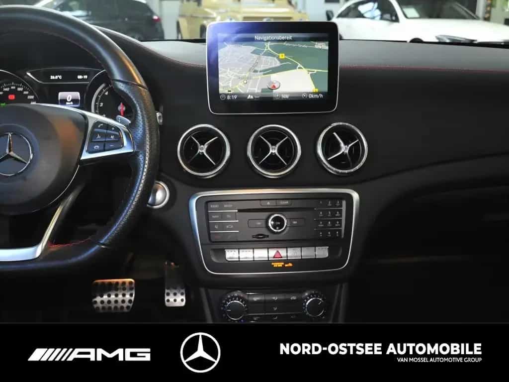 Mercedes-Benz CLA 250 4M AMG COUPÉ LED NIGHT PANO KEYLESS PDC 01/2019-photo-8