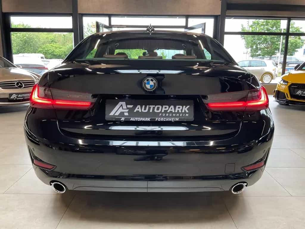 BMW 320 d Sport Line LED Leder LiveC. Sitzh. 18" 03/2022-photo-4