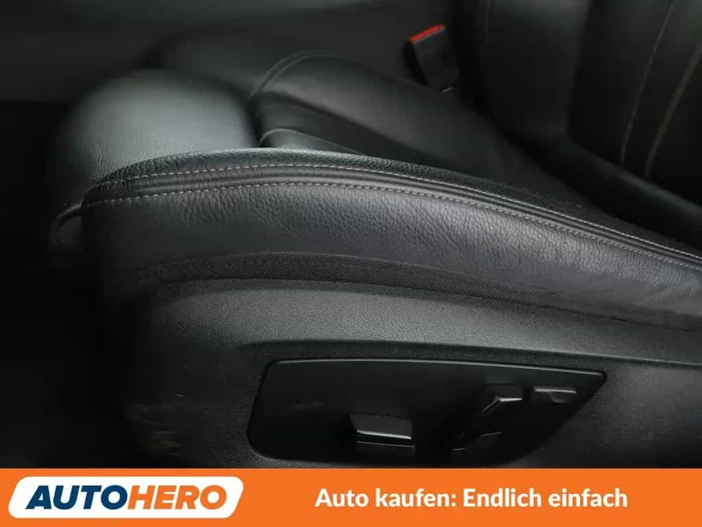 BMW 530 i xDrive Sport Line Aut.*NAVI*LED*HUD*CAM*PDC 05/2017-photo-32