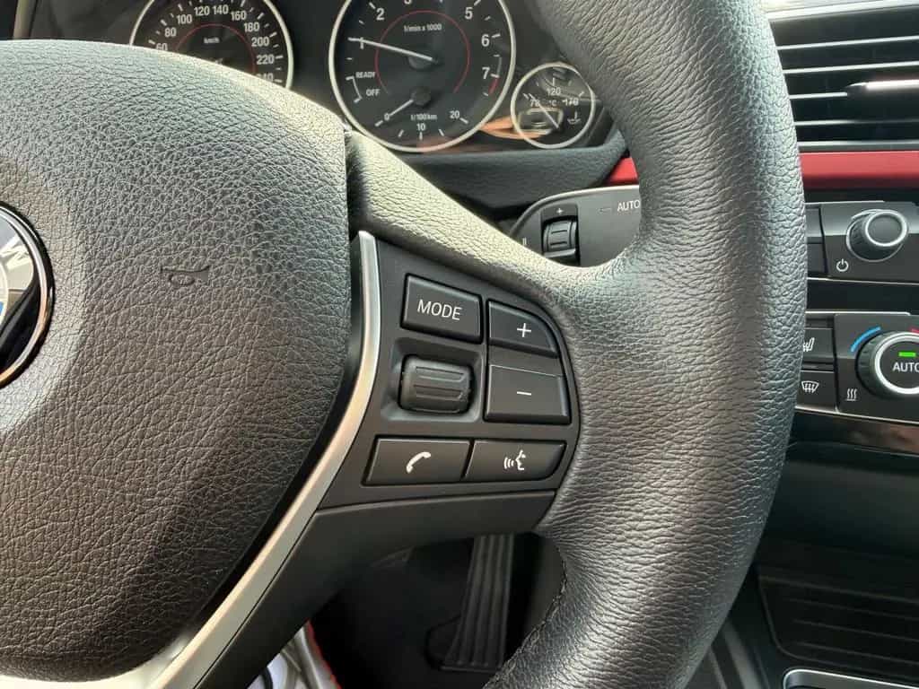 BMW 318 i SportLine Business Paket Automatik 06/2019-photo-13