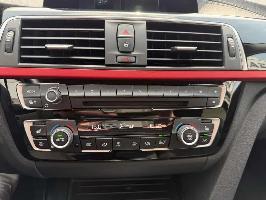 BMW 318 i SportLine Business Paket Automatik 06/2019-photo-17