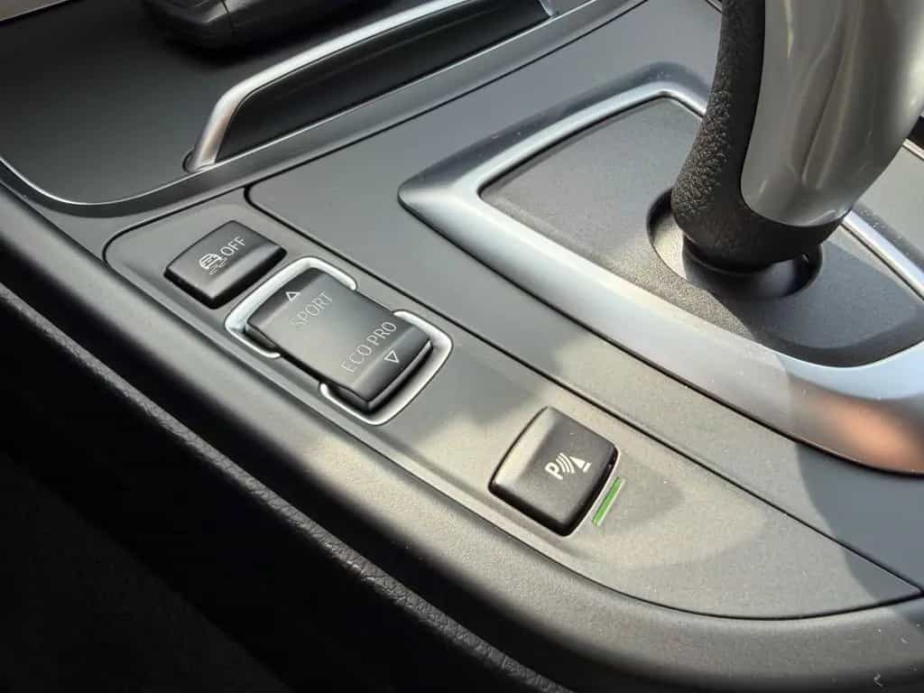 BMW 318 i SportLine Business Paket Automatik 06/2019-photo-19