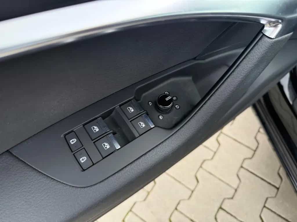 Audi A6 Avant 40 2.0 TDI·Assistenz-Paket·PDC·Autom.LM 12/2018-photo-11