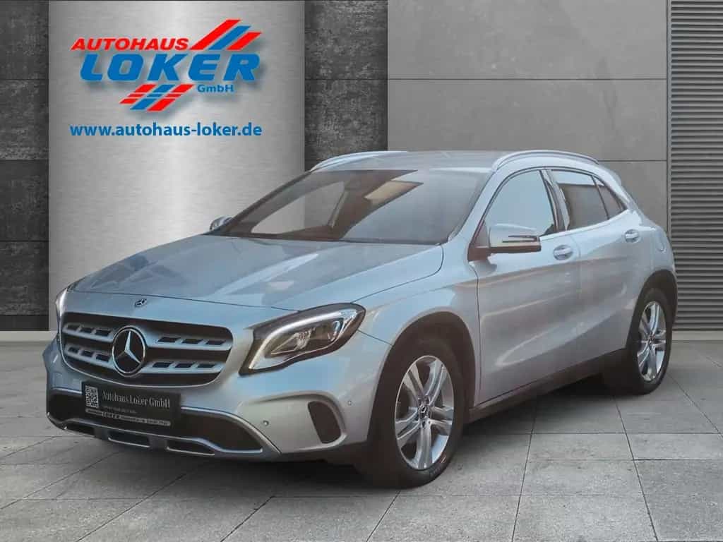 Mercedes-Benz GLA 180 Urban AHK LED NAVI KAMERA DAB 10/2019-photo-0