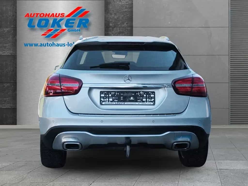 Mercedes-Benz GLA 180 Urban AHK LED NAVI KAMERA DAB 10/2019-photo-2
