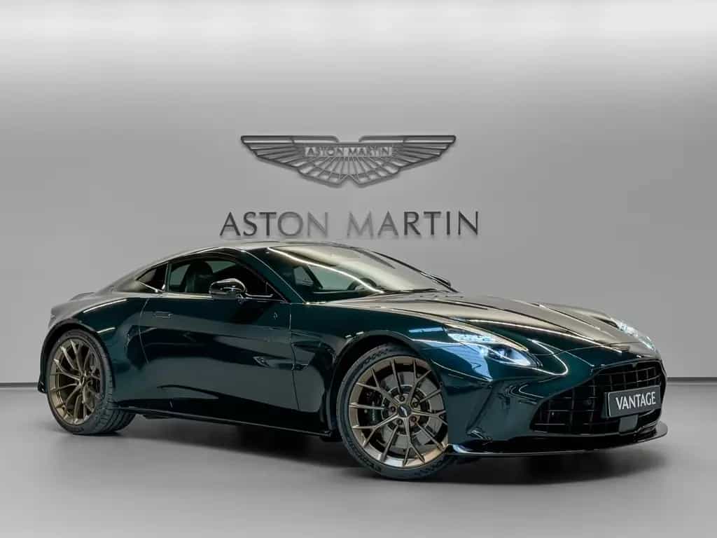 Aston Martin V8 Vantage Vantage Coupe | MODELYEAR 2026 null-photo-0