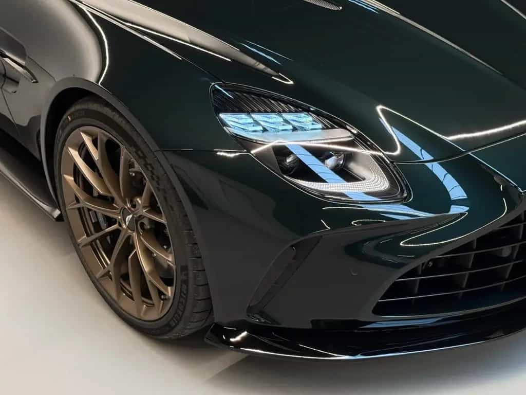 Aston Martin V8 Vantage Vantage Coupe | MODELYEAR 2026 null-photo-10