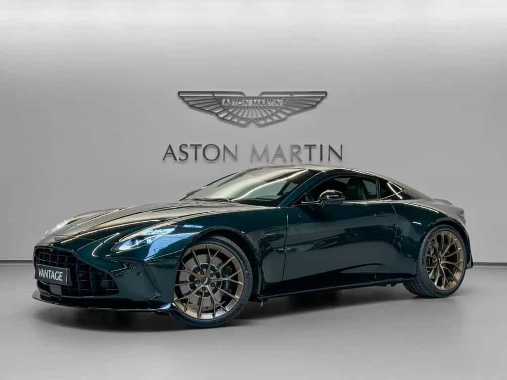 Aston Martin V8 Vantage Vantage Coupe | MODELYEAR 2026 null-photo-2
