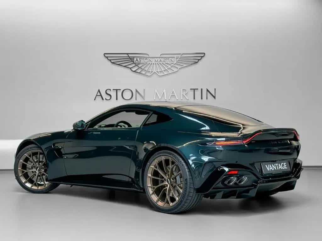 Aston Martin V8 Vantage Vantage Coupe | MODELYEAR 2026 null-photo-9
