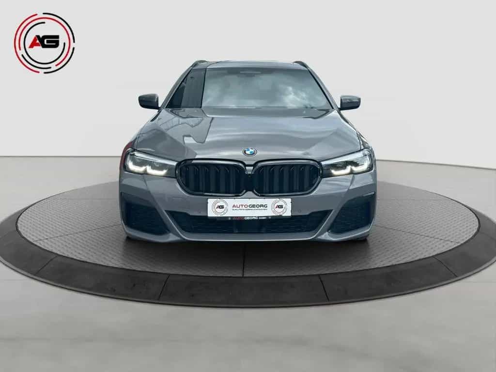 BMW 520 dAT M-SPORT LC.PRO PANO ACC KAMERA 19" HiFi 10/2021-photo-1