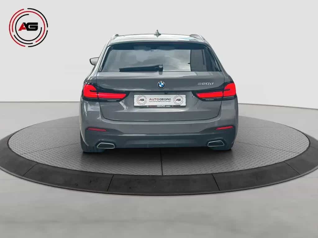 BMW 520 dAT M-SPORT LC.PRO PANO ACC KAMERA 19" HiFi 10/2021-photo-4