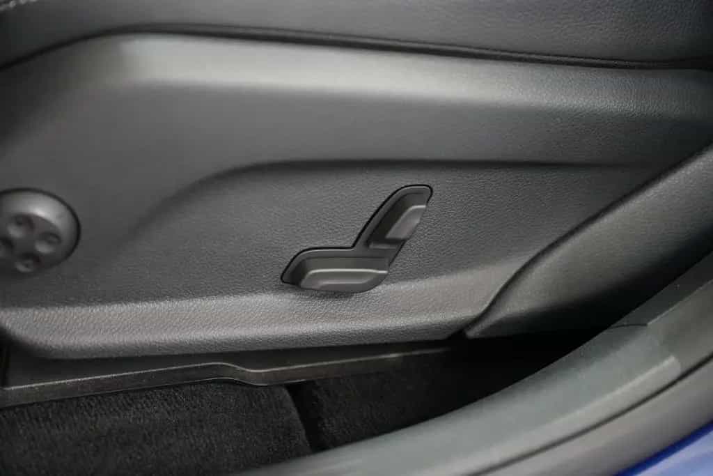 Mercedes-Benz GLC 300 d 4Matic Airmatic *AUT*NAV*LED*BURMESTER 01/2020-photo-13